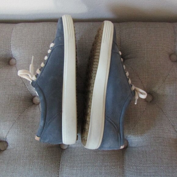 ECCO Nubuck Leather Sneaker EU 40/US 9 - Picture 3 of 13